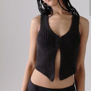 Black Knit Sleeveless Top